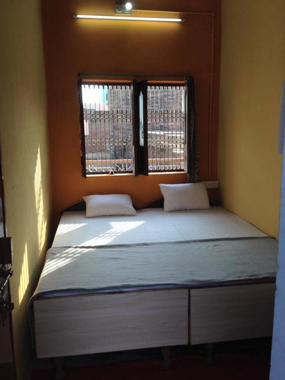 Paradise Inn Guest House Varanasi Phòng bức ảnh