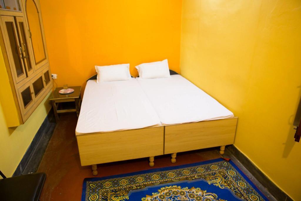 Paradise Inn Guest House Varanasi Phòng bức ảnh