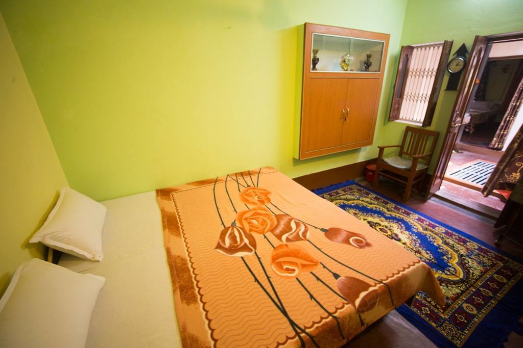 Paradise Inn Guest House Varanasi Phòng bức ảnh