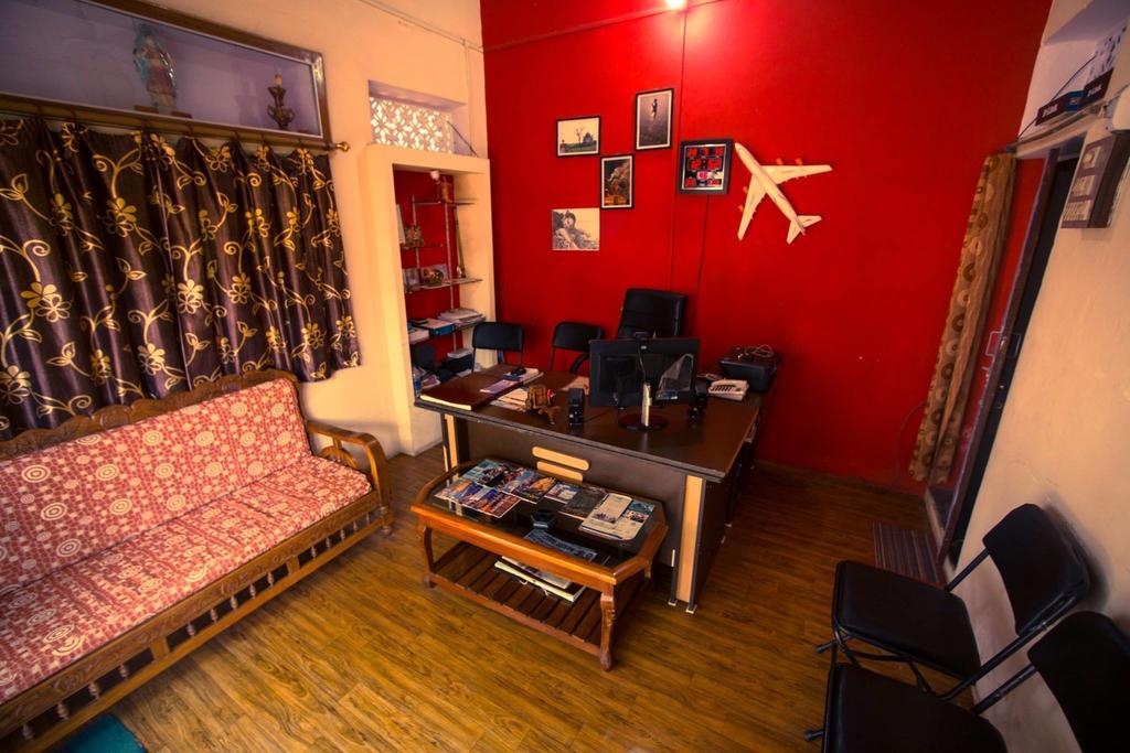 Paradise Inn Guest House Varanasi Ngoại thất bức ảnh