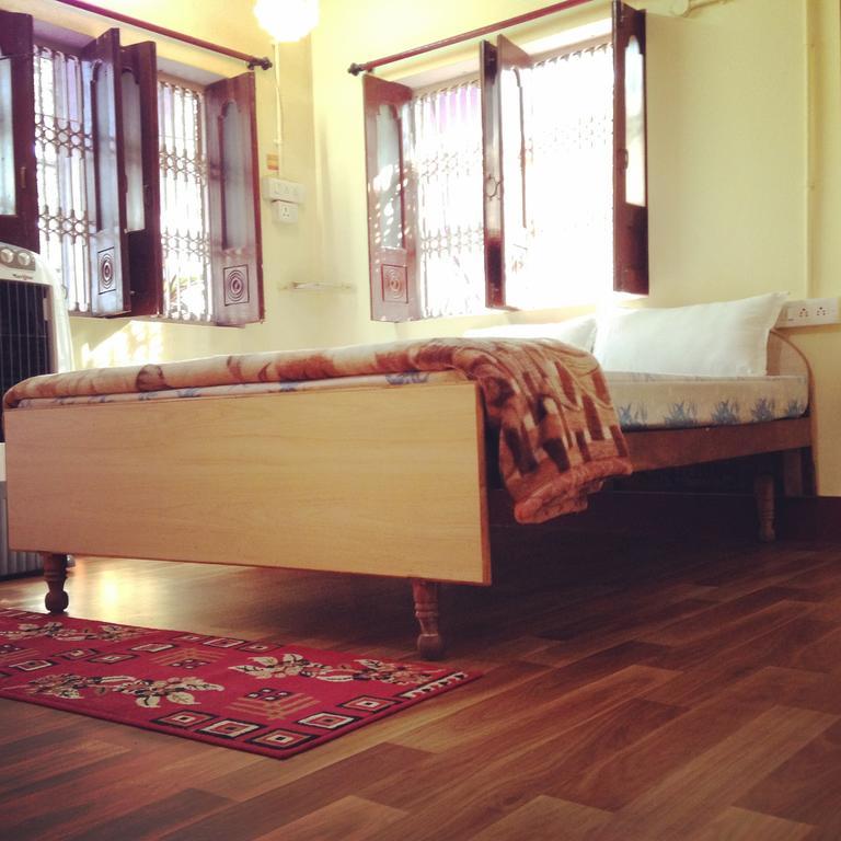 Paradise Inn Guest House Varanasi Ngoại thất bức ảnh