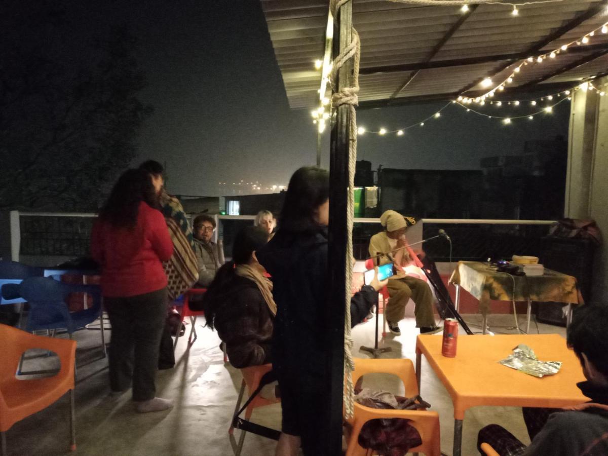 Paradise Inn Guest House Varanasi Ngoại thất bức ảnh